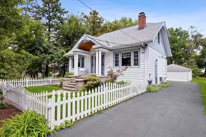 681 Western Avenue, Glen Ellyn, IL 60137 - Photo 2