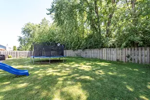 3609 Harbor Ridge Dr, Zion, IL 60099 - Photo 22