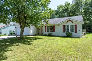 3609 Harbor Ridge Dr, Zion, IL 60099 - Photo 2