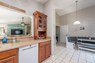 3609 Harbor Ridge Dr, Zion, IL 60099 - Photo 8