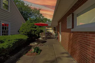 221 Ingleside Avenue, Aurora, IL 60506 - Photo 42