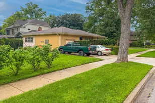 2105 E Kensington Rd, Arlington Heights, IL 60004 - Photo 6