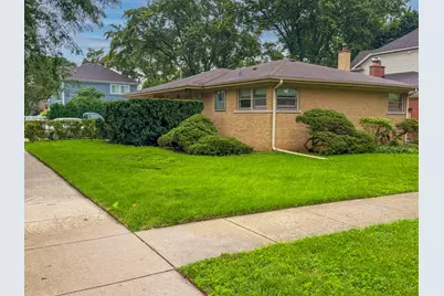 2105 E Kensington Road, Arlington Heights, IL 60004 - Photo 4