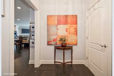2811 N Bell Avenue #101, Chicago, IL 60618 - Photo 2