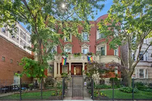 4536 N Sheridan Rd, Chicago, IL 60640 - Photo 1