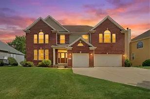 1015 Timber Lake Dr, Antioch, IL 60002 - Photo 1