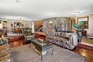 6833 N Concord Ln, Niles, IL 60714 - Photo 4