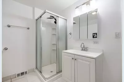 640 W 44th Street, Chicago, IL 60609 - Photo 22