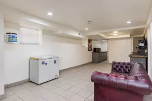 640 W 44th St, Chicago, IL 60609 - Photo 30