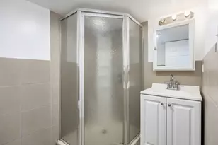 640 W 44th St, Chicago, IL 60609 - Photo 32