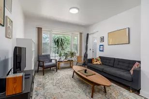 640 W 44th St, Chicago, IL 60609 - Photo 4