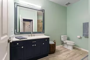 2040 W Belmont Ave, Chicago, IL 60618 - Photo 12