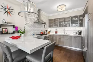 25 E Superior St, Chicago, IL 60611 - Photo 8