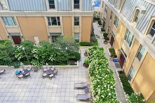 25 E Superior St, Chicago, IL 60611 - Photo 6
