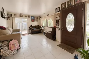 1457 Fremont Dr, Hanover Park, IL 60133 - Photo 2