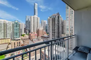 600 N Dearborn St, Chicago, IL 60654 - Photo 8
