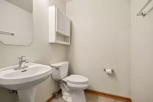 3 4 Season's Ct, Elmhurst, IL 60126 - Photo 12