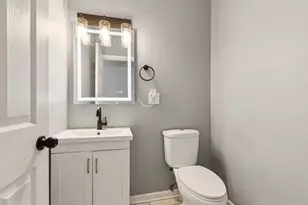 9935 S Winston Ave, Chicago, IL 60643 - Photo 12
