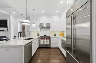 1909 N Bissell St, Chicago, IL 60614 - Photo 6