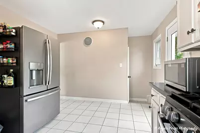 534 Whitney Avenue, Winthrop Harbor, IL 60096 - Photo 10