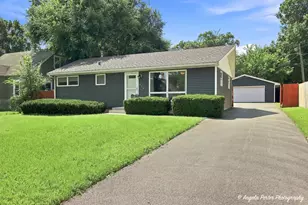 534 Whitney Ave, Winthrop Harbor, IL 60096 - Photo 1