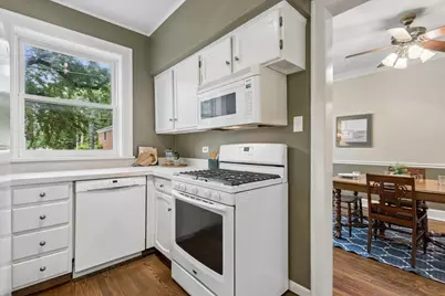 1214 Central Street #1N, Evanston, IL 60201 - Photo 10