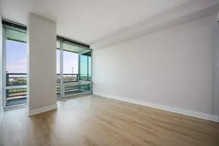 9715 Woods Dr, Skokie, IL 60077 - Photo 10