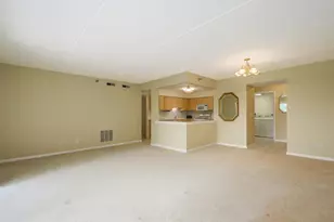 7071 W Touhy Ave, Niles, IL 60714 - Photo 6