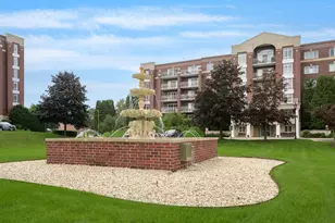 7071 W Touhy Ave, Niles, IL 60714 - Photo 2