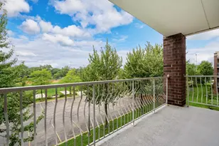 7071 W Touhy Ave, Niles, IL 60714 - Photo 18
