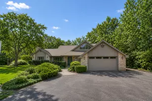 1543 N St Marys Rd, Green Oaks, IL 60048 - Photo 1