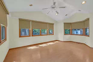 9932 S Maplewood Ave, Chicago, IL 60655 - Photo 12
