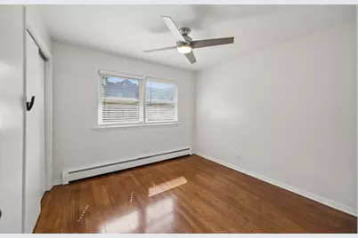 929 S Oak Park Avenue #3NE, Oak Park, IL 60304 - Photo 16