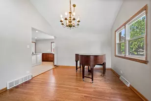 600 Florence Dr, Park Ridge, IL 60068 - Photo 8