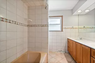 600 Florence Dr, Park Ridge, IL 60068 - Photo 18