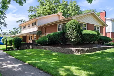 600 Florence Drive, Park Ridge, IL 60068 - Photo 2