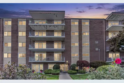 2900 Maple Avenue #19E, Downers Grove, IL 60515 - Photo 1