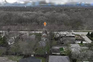 933 Harms Rd, Glenview, IL 60025 - Photo 14