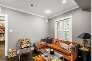 4421 N Beacon St, Chicago, IL 60640 - Photo 8