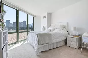 111 W Maple St, Chicago, IL 60610 - Photo 18