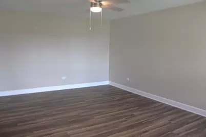 518 Carriage Court #A, Dwight, IL 60420 - Photo 2