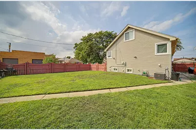 8043 Salisbury Avenue, Lyons, IL 60534 - Photo 24