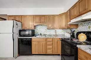 6 Ridgewood Rd, Elk Grove Village, IL 60007 - Photo 10
