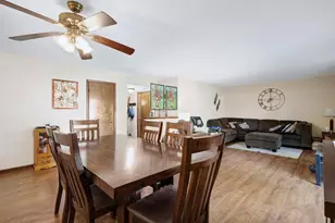 6 Ridgewood Rd, Elk Grove Village, IL 60007 - Photo 6