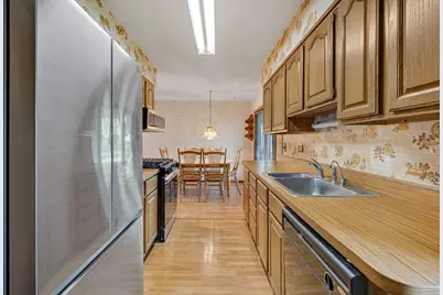 1086 Hickory Lane, Elk Grove Village, IL 60007 - Photo 10