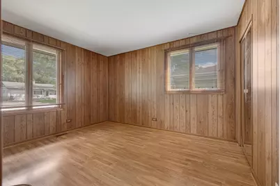 1086 Hickory Lane, Elk Grove Village, IL 60007 - Photo 16