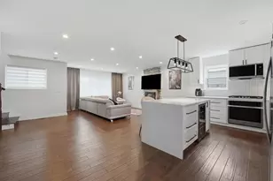 290 E Norman Ln, Wheeling, IL 60090 - Photo 6