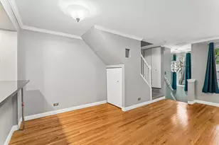 95 N Macgillis Dr, Round Lake, IL 60073 - Photo 8