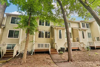 95 N Macgillis Drive, Round Lake, IL 60073 - Photo 2