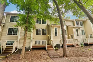 95 N Macgillis Dr, Round Lake, IL 60073 - Photo 2